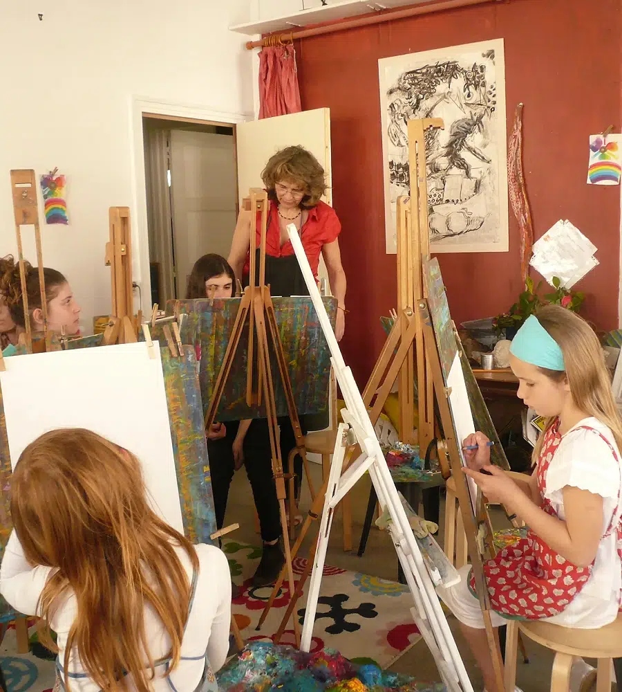 Atelier de peinture avec des enfants